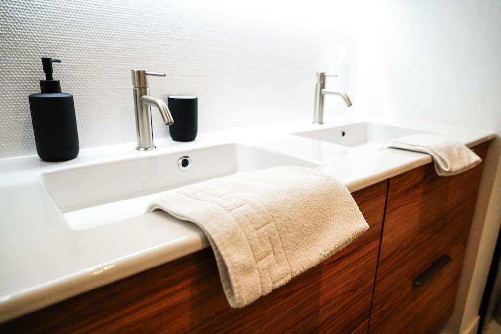 Le Rive Hugo • Elegance & Art De Vivre Apartment Chateauroux Ngoại thất bức ảnh